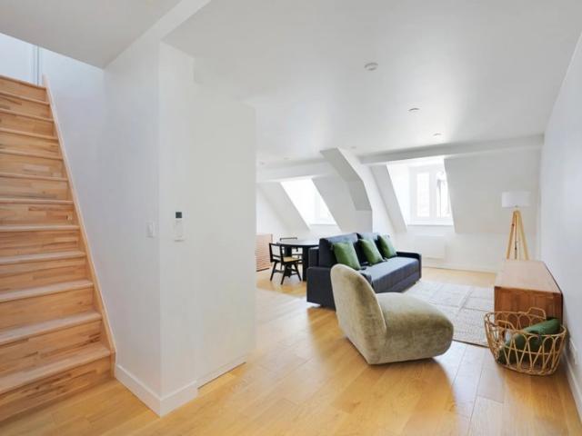 Rue d'Aboukir Duplex 2 chambres meublé et climatisé refait à neuf