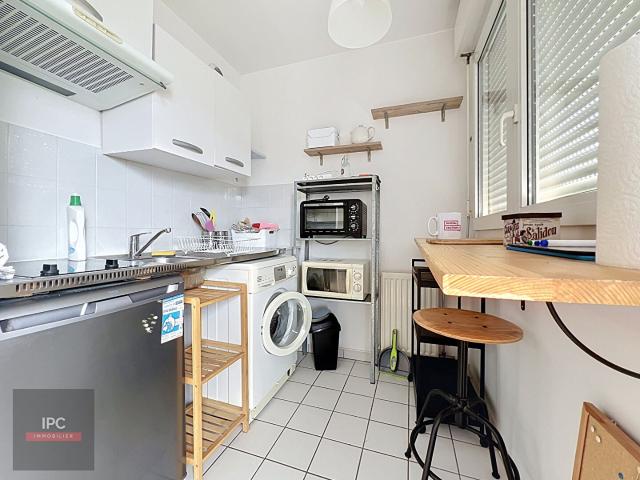 RUE D'ALSACE STUDIO MEUBLE 28m², Clichy