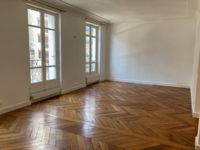 Rue de Courcelles Paris 17ème