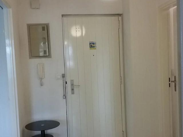 RUE DE CHANZY F2 avec balcon pking et cave