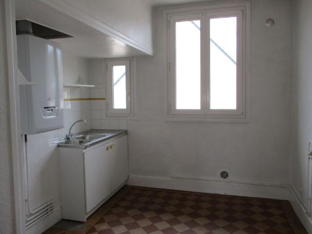 RUE DE CHEVIGNE, Reims