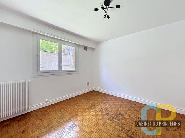 Rue de la Concorde Jeanne d'arc Studio non meublé 22 m2