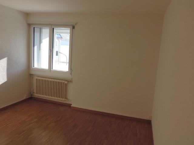Rue de l'Eclair 14 apartment 2nd floor East