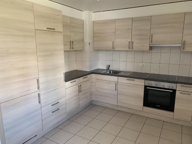 Rue de l'Eclair 16, apartment 2nd floor West