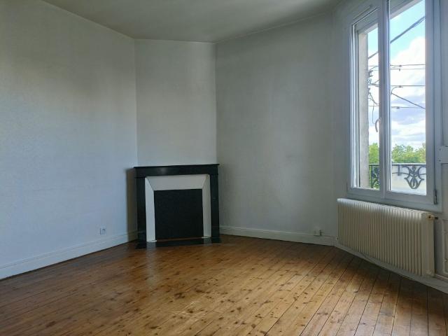 RUE DE MAGNEUX, Reims