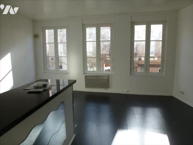 rue de Mer Appartement de Type 2 au 1er étage