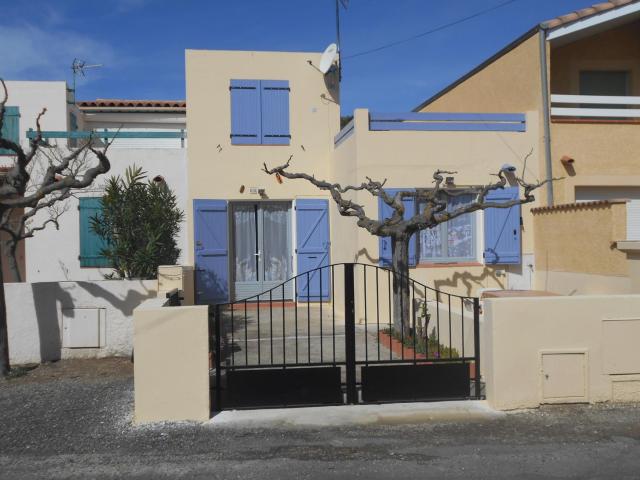 Rue des Argonautes Villa T3 avec terrasse et grand solarium sur le toit
