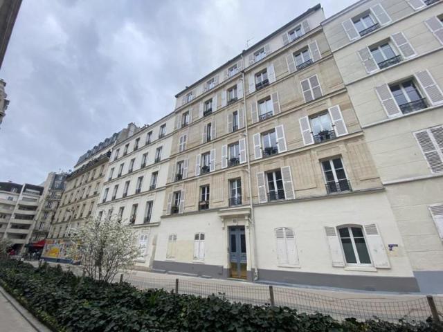 RUE DU CAPITAINE LAGACHE PARIS 17ème Métro Guy Môquet