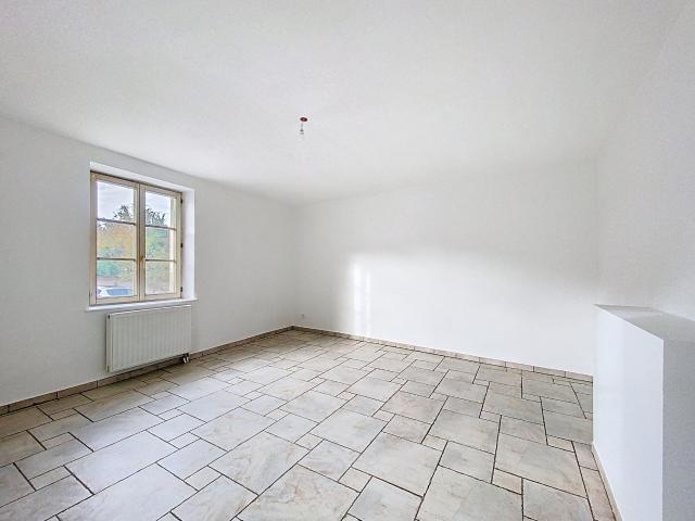 RUE DU BARON DE COURCELLES LAY SAINT CHRISTOPHE DISPO IMMEDIATEMENT | Agence 147