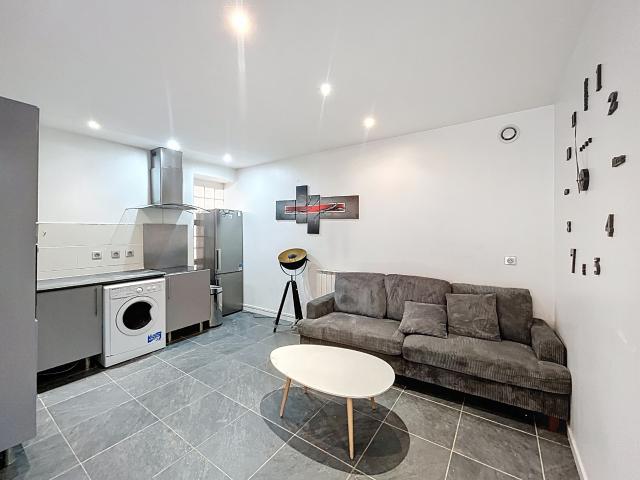 RUE DU FOUR DISPONIBILITE IMMEDIATE | Agence 147