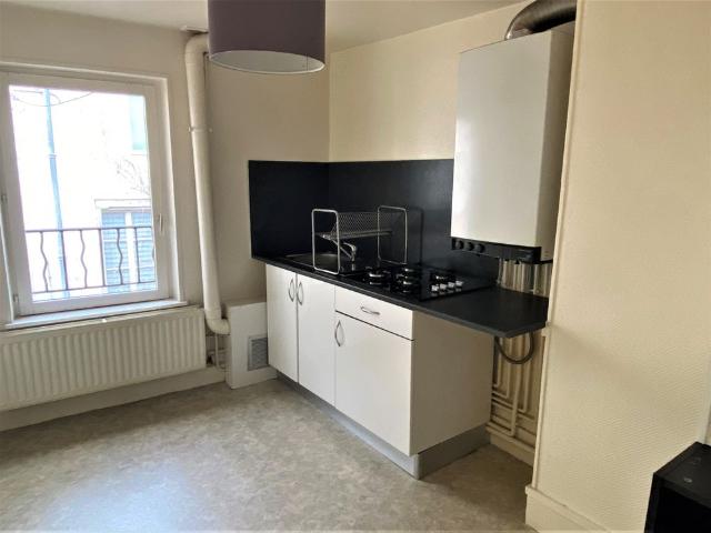 RUE DU HAUT BOURGEOIS DISPONIBLE IMMEDIATEMENT