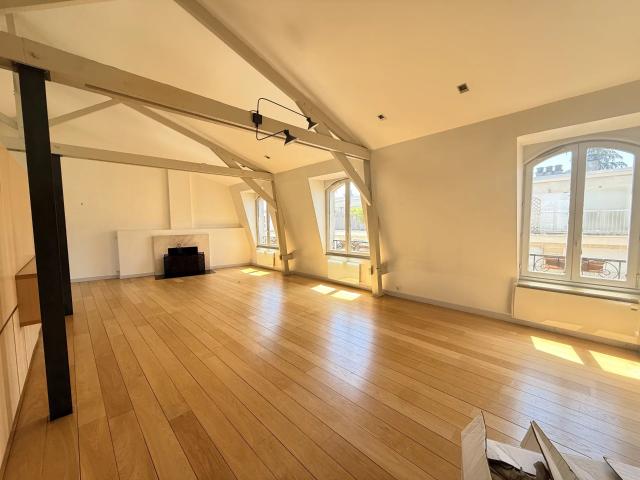 Rue du Parchamp Magnifique duplex familial – 4 chambres – Beau