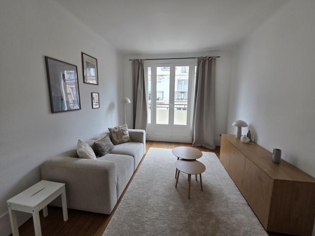 RUE DURANTON MAGNIFIQUE 2 PIECES MEUBLE