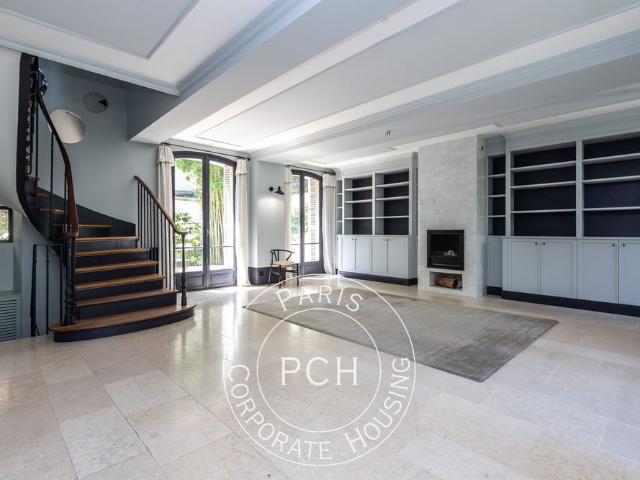 Rue Edouard Nortier, 92200, Neuilly Sur Seine