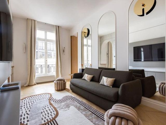 Rue Jouffroy d'Abbans
