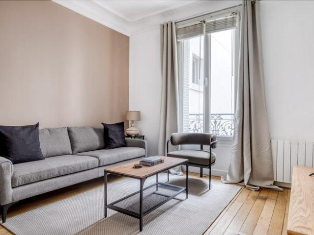Rue Jouffroy d'Abbans
