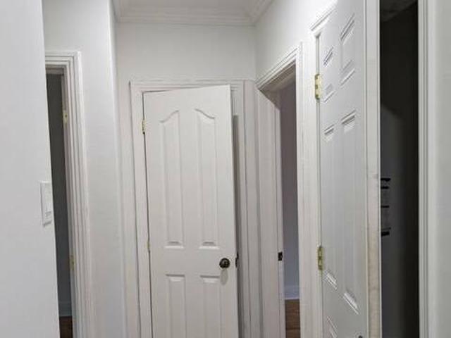 Rue Jarry O Av Wiseman Montréal QC H3N 2P4 3 Bedroom Apartment for 1495 month