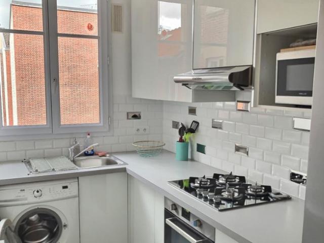 RUE MADAME DE STAEL Studio MEUBLE 22m², Clichy