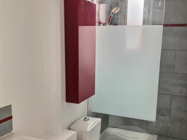 RUE MADAME DE STAEL Studio MEUBLE 22m², Clichy