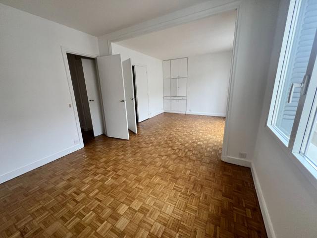 Rue Roger Bacon, 75017, 3 pièces, 54.88m²