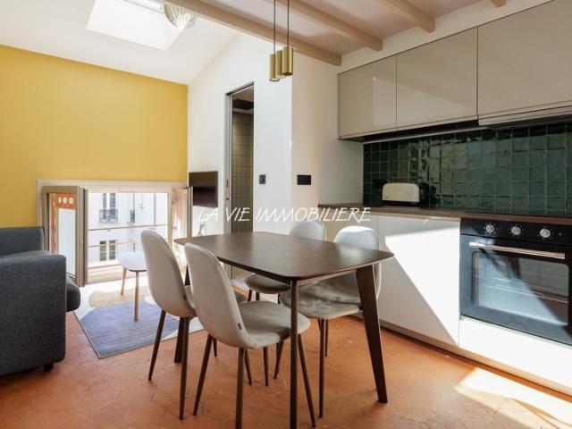 PARIS 6e RUE VAVIN: APPT. AU DERNIER ÉTAGE