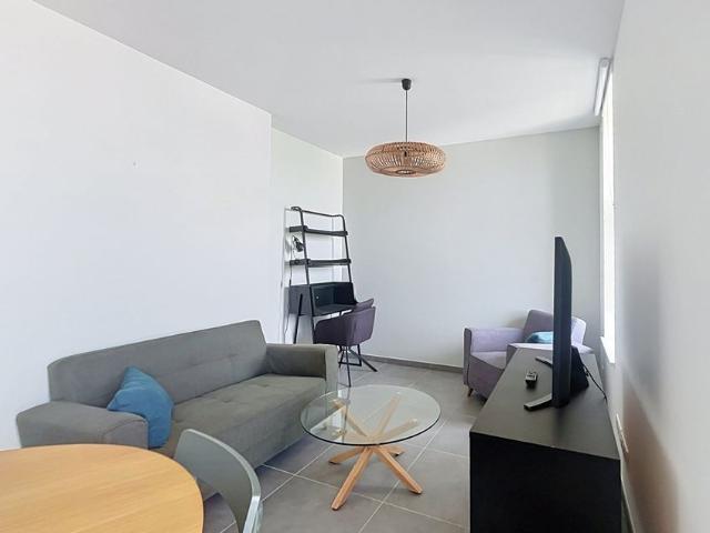 RUE VERLAINE DISPONIBLE IMMEDIATEMENT