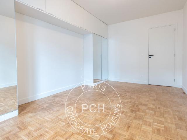 Rue Versigny, 75018, Paris