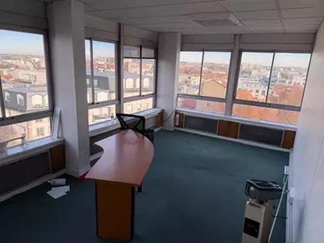 Rueil Malmaison 92500 Achat / Vente divers au dernier étage