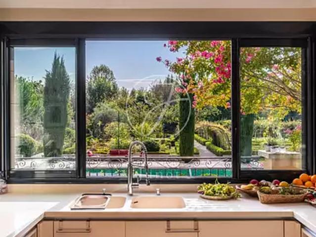 Rueil Malmaison 92500 Achat / Vente maison 10 pièces t10 piscine