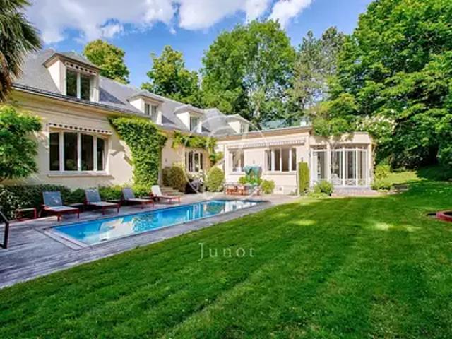 Rueil Malmaison 92500 Achat / Vente maison 11 pièces t11 piscine