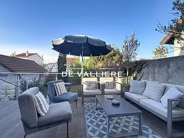 Rueil Malmaison 92500 Achat / Vente maison 6 pièces t6 au dernier étage terrasse