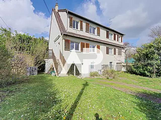 Rueil Malmaison 92500 Achat / Vente maison 7 pièces t7 terrasse parking