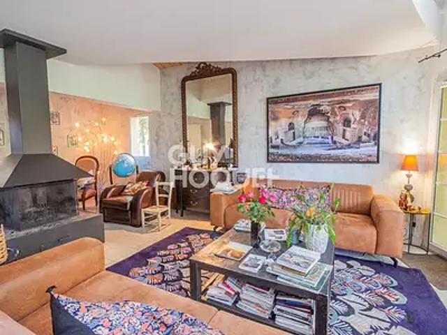 Rueil Malmaison 92500 Achat / Vente maison 8 pièces t8 au dernier étage cave