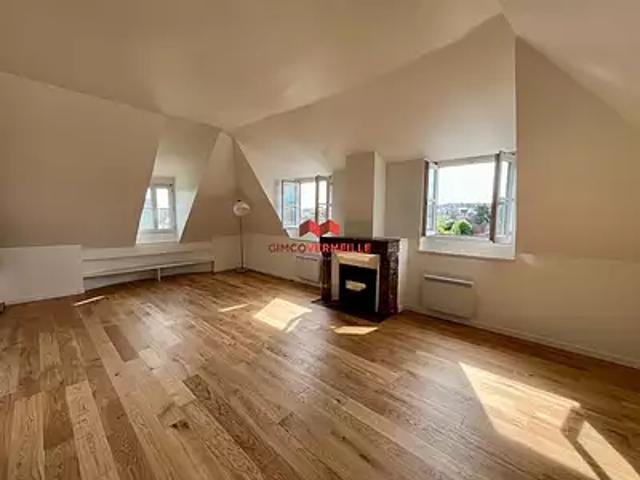 Rueil Malmaison 92500 Location appartement 3 pièces t3 au dernier étage