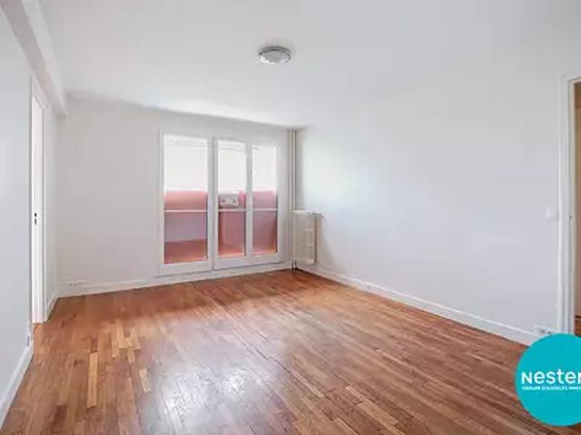 Rueil Malmaison 92500 Location appartement 3 pièces t3 terrasse parking