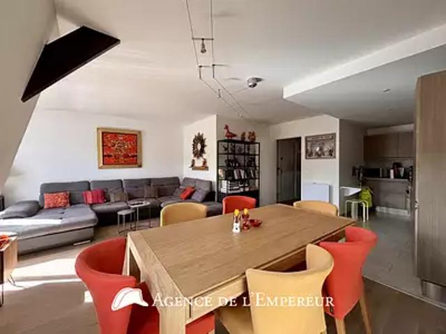 Rueil Malmaison 92500 Location appartement 2 pièces t2 au dernier étage