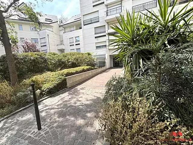 Rueil Malmaison 92500 Location appartement 4 pièces t4 cave parking