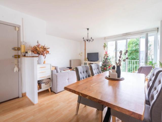 Rueil Malmaison 92 – Centre Ville 2 chambres 71m² Balcon/Loggia