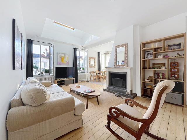 RUEIL MALMAISON COEUR DE VILLE APPARTEMENT EN DUPLEX