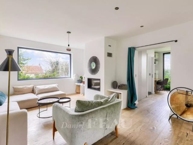 Rueil Malmaison Maison familiale avec jardin, beaux volumes