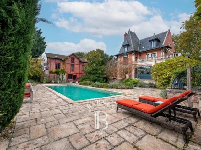 RUEIL MALMAISON PROPRIETE HISTORIQUE D'EXCEPTION