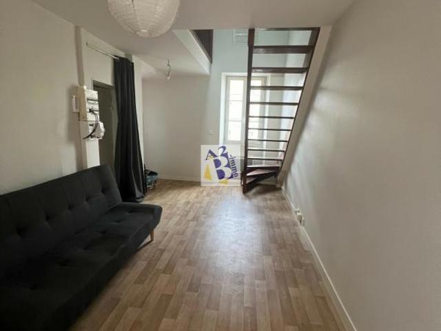 RUELLE SUR TOUVRE APPT T2 DUPLEX