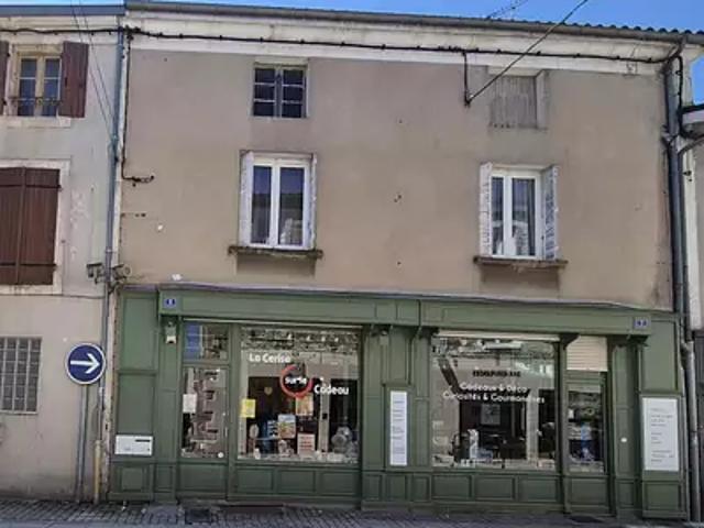 Ruffec 16700 Achat / Vente immeuble
