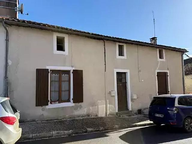 Ruffec 16700 Achat / Vente maison 3 pièces t3