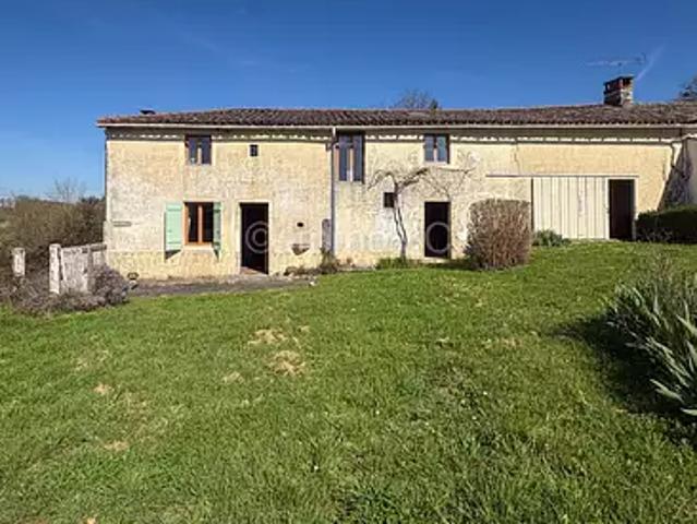 Ruffec 16700 Achat / Vente maison 5 pièces t5