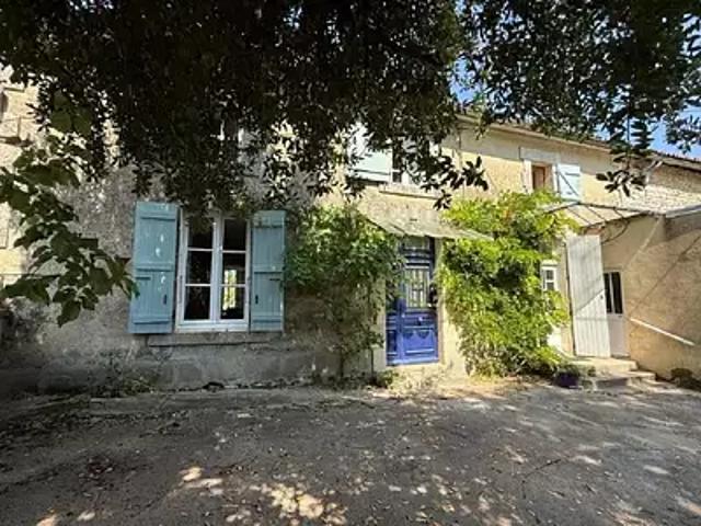 Ruffec 16700 Achat / Vente maison 6 pièces t6