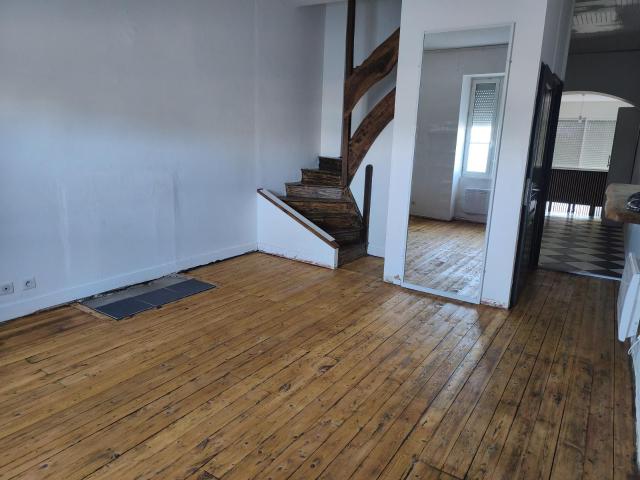 Ruffec Location Maison 16
