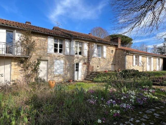 Ruffec Vente Maison 16