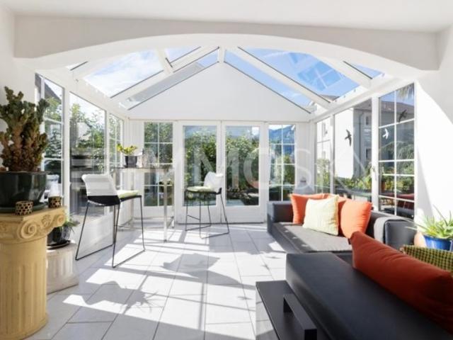 Ruhe, Sonne, Berge Ihr modernisiertes Zuhause in der Herrschaft