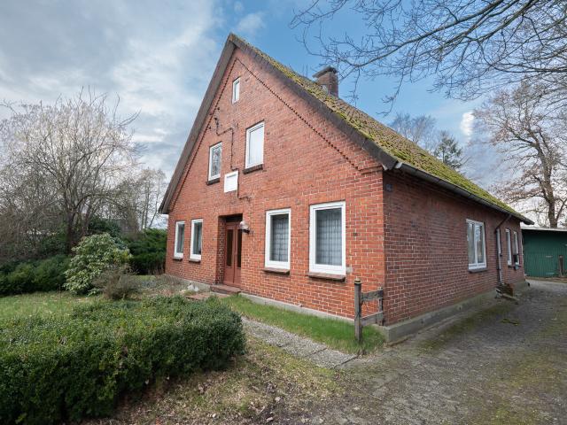 Reserviert Ruhe, Weite, Möglichkeiten Ihr Resthof für neue Projekte Provisionsfrei